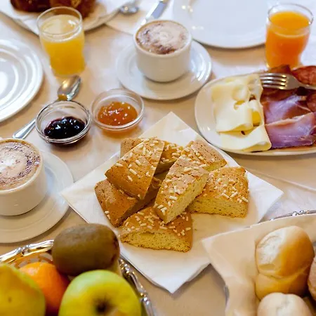 Idania 3* Μπαρντολίνο